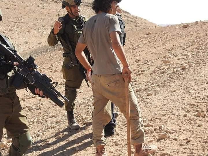 Israeli Occupation detain foreign activists near Hebron