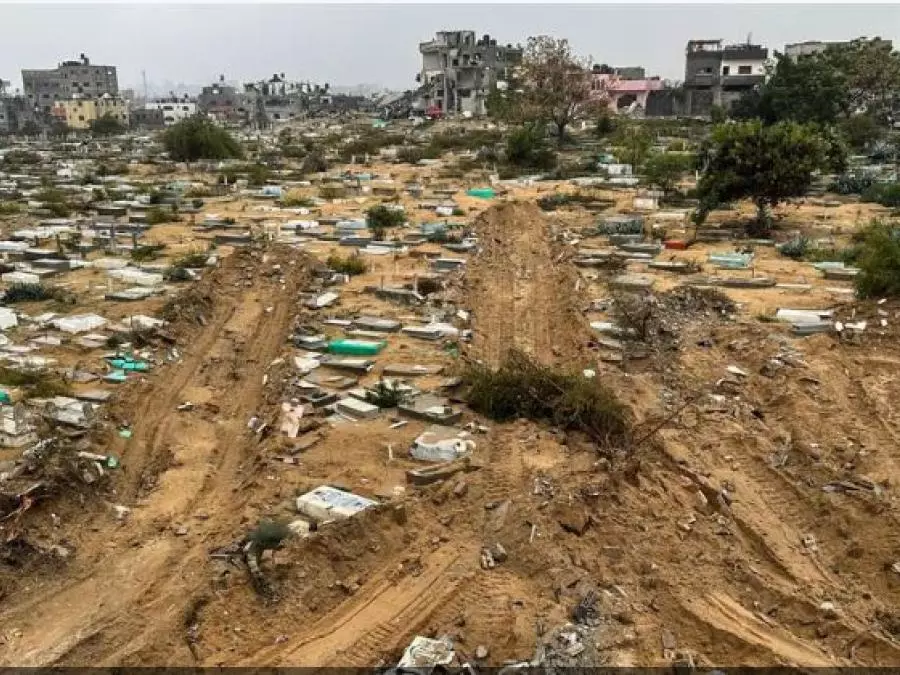 حرب الإبادة الجماعية بغزة بعد 380 يومًا حقائق وارقام: الاحتلال يسرق  2,300 جثمان فلسطيني من المقابر