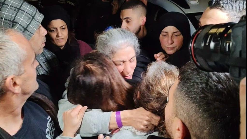 First group of Palestinian detainees released by Israeli authorities under ceasefire agreement