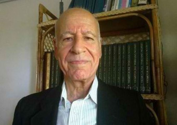 احذروا أن تنتقدوا المقاومة المسلحة!