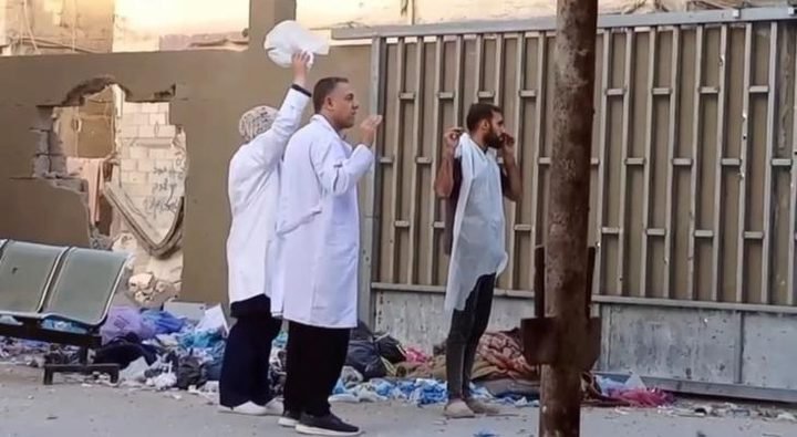 الاحتلال يعتقل 360 من الكوادر الطبية في غزة منذ اندلاع الحرب