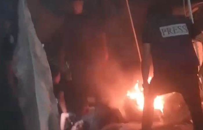 غزة:  7 شهداء صحفيين في قصف للاحتلال أمام مستشفى الشفاء