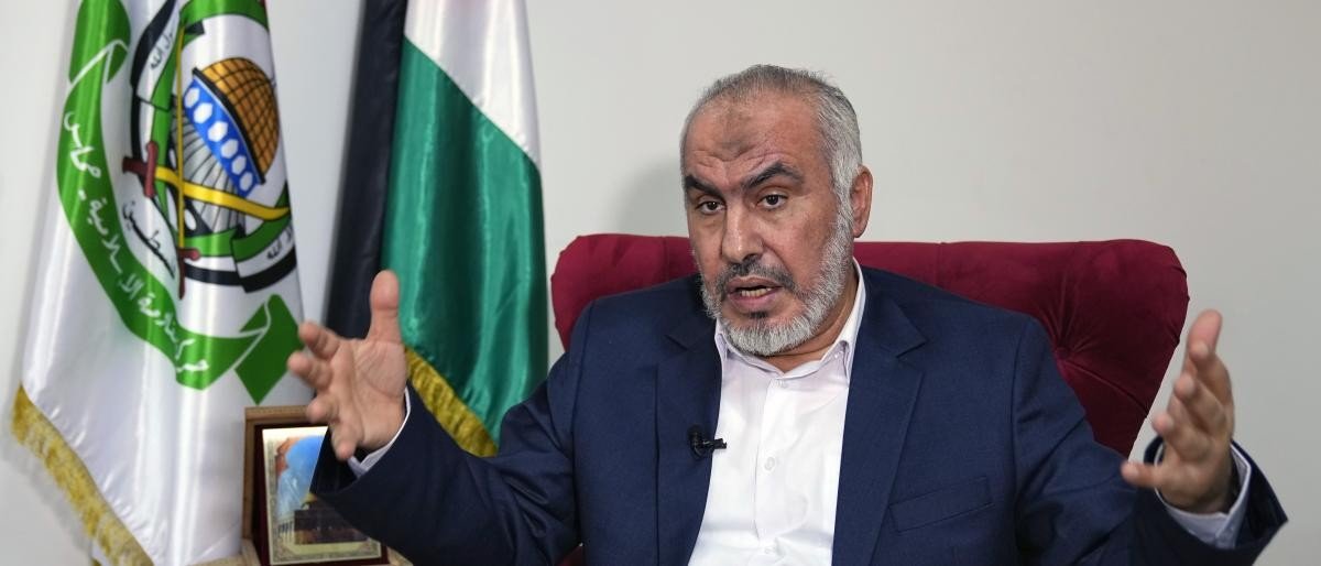 غازي حمد يكشف خياري حماس: البقاء في الحكم أو دفع الشعب ثمن حرب استنزاف