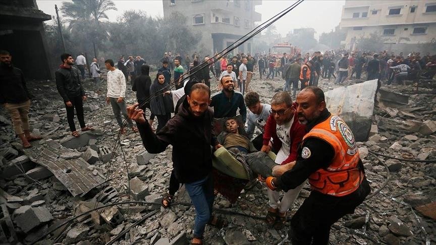 غارات إسرائيلية تحصد أرواح 73 شهيدا في غزة منذ الفجر