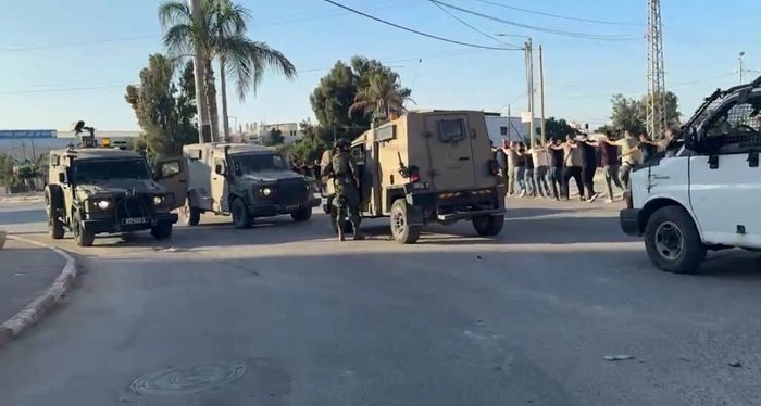 طولكرم تحت الحصار: الإفراج عن ألف معتقل فلسطيني بعد حملة اعتقالات جماعية