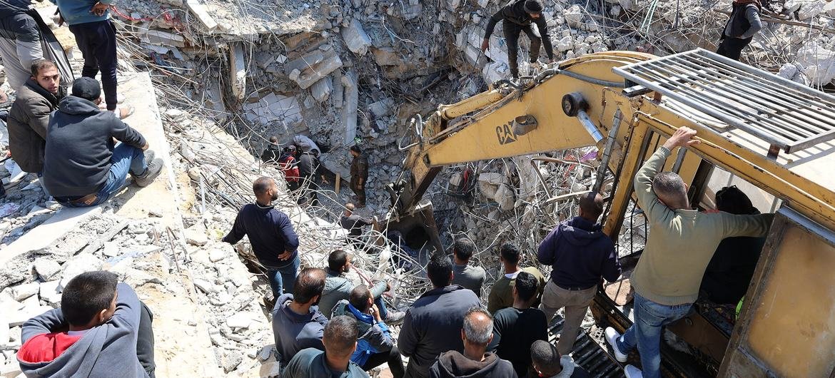 Gaza’s Silent Tragedy: Bodies Awaiting Recovery Amid Destruction