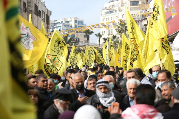 Between Analysis and Impression: The Crisis of Political Evaluation