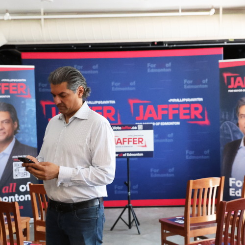 رحيم جعفر: مرشح رئاسة بلدية ادمنتون الذي يعيد الفن والموسيقى إلى قلب المدينة