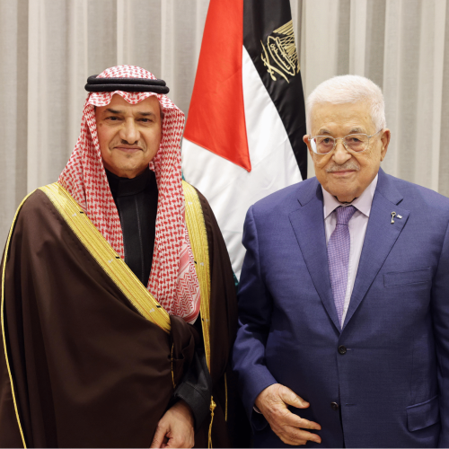 عباس يتسلم أوراق اعتماد سفير السعودية لدى فلسطين