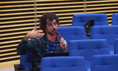 الصحفي الإيطالي نونزياتي يفصل بسبب سؤال حول إعادة إعمار غزة بعد تدمير إسرائيل للقطاع