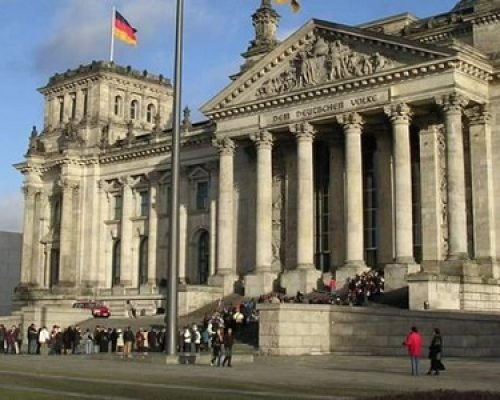 London Arrest Targets Man Allegedly Linked to Senior Hamas Figure