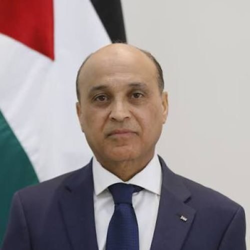 النيابة العامة الفلسطينية تؤكد استمرار التحقيق في قضايا فساد النقل والمعابر