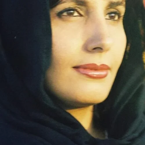 آمنة النصيري: حضور فكري وتجربة فنية عززتها إرادة قوية