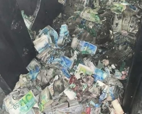 تقرير لـ “بي بي سي”: حماس تستخدم نظاما سريا لدفع رواتب موظفيها في غزة