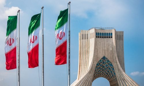 الموقف العربي من التصعيد العسكري: بين دعم مقاومة الاحتلال والتحفظ من التدخلات الإيرانية