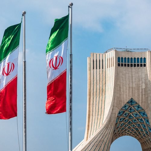 الموقف العربي من التصعيد العسكري: بين دعم مقاومة الاحتلال والتحفظ من التدخلات الإيرانية