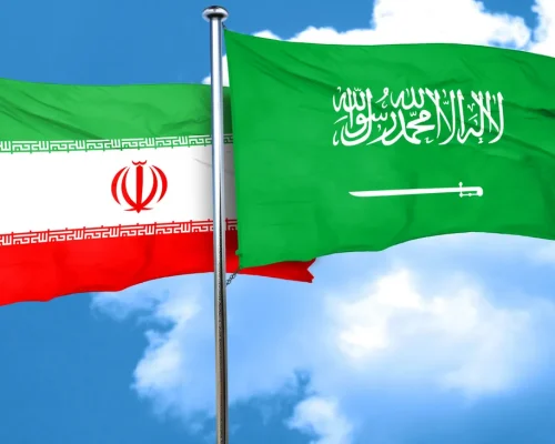 كيف تحولت الرياض من خصم إقليمي إلى طرف كسر عزلة طهران؟