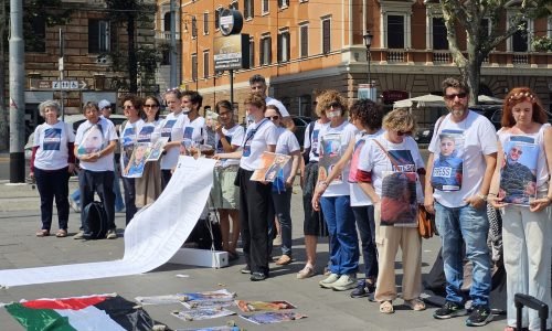 Italian Journalists hold sit-in in Rome to protest Israeli crimes against Palestinian journalists in Gaza