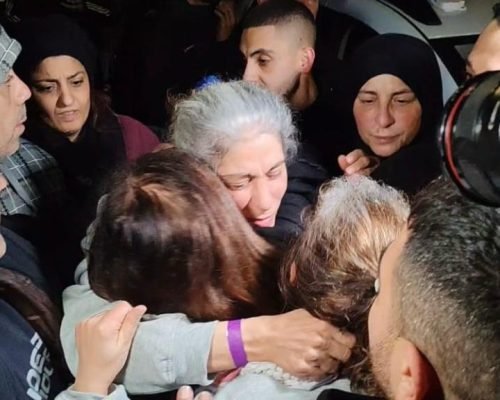 First group of Palestinian detainees released by Israeli authorities under ceasefire agreement