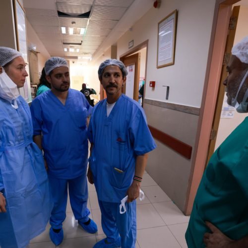 Hospital and MSF surgical team, Katrien, Dr. Sohaib Safi and Dr. Andres at Al Aqsa hospital. 29 November 2023, Middle Area, Gaza.