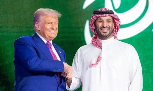 ما حقيقة تريليونات الدولارات في صفقات ترامب مع دول الخليج؟