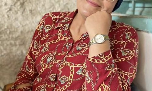 الشاعرة الغزاوية فداء زياد: أكتب حتى انجو