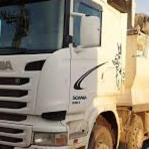 منع دخول شاحنات إسرائيلية تحمل نفايات وإطارات مستعملة وإعادتها إلى أراضي 48