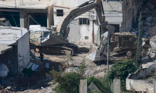 العليا الإسرائيلية تُجمّد أوامر هدم 104 منازل في مخيم طولكرم