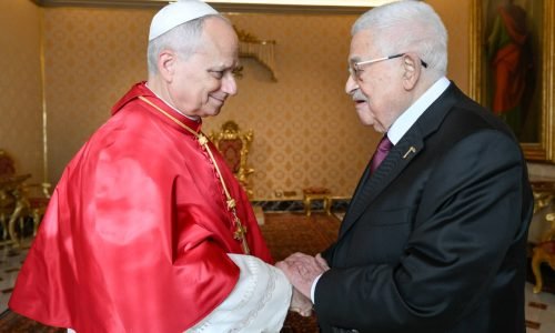 Abbas meets with Pope Leo XIV