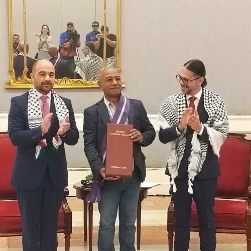 علي العامري: أهدي الوسام الفنزويلي إلى فلسطين من النهر إلى البحر
