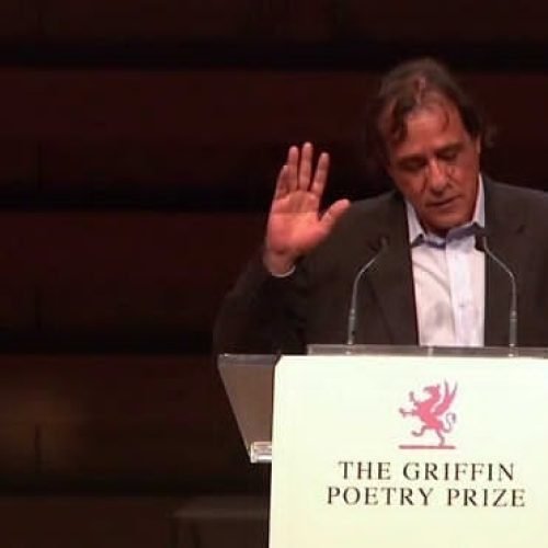 غسان زقطان: حرية الشاعر تولد مع النص لا مع الجائزة