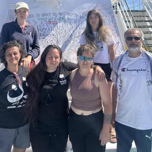 متطوعون كنديون محتجزون في إسرائيل: دعوات لقطع العلاقات الدبلوماسية مع تل أبيب