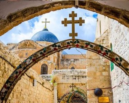 الرئاسة العليا: استهداف الاحتلال للكنيسة الأرثوذكسية جزء من سياسة طرد المسيحيين من القدس