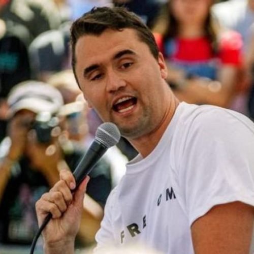 أمريكا تلغي تأشيرات 6 أجانب بسبب منشورات عن اغتيال تشارلي كيرك