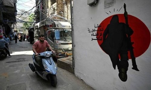  بسبب التصعيد بين ايران واسرائيل: تأجيل موعد جمع السلاح داخل المخيمات الفلسطينية في لبنان