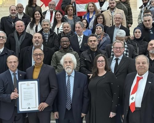 خلال وقفة بمناسبة عيد الاستقلال نظمتها الجامعة اللبنانية الثقافية في العالم: رئيس بلدية ادمنتون يعلن ان نوفمبر شهر التراث اللبناني في المدينة