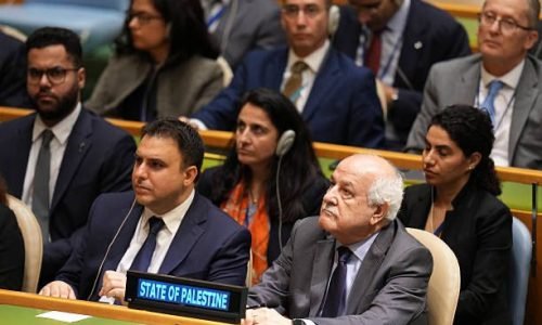 منصور يدعو المجتمع الدولي للانضمام لمجموعة لاهاي لدعم حقوق الفلسطينيين