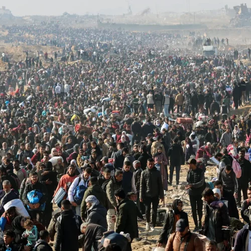 تقرير: أكثر من مليون لاجئة فلسطينية تحت نيران الحرب والنزوح