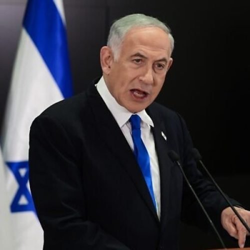 Israeli Prime Minister Benjamin Netanyahu holds a press conference at the Ministry of Defense in Tel Aviv on April 10, 2023. Photo by Tomer Neuberg/FLASH90 *** Local Caption *** áéáé
øàù äîîùìä
îñéáú òéúåðàéí
áðéîéï ðúðéäå