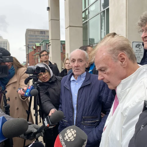 رحيل رجل كندي بعد عقود من الظلم وبعد عام من براءته